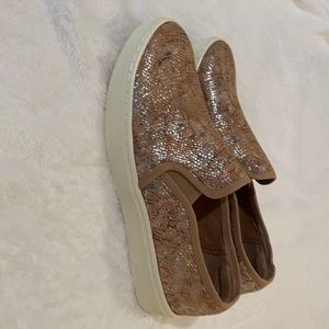 Soft 7 Women’s loafer Mauve Leather Upper